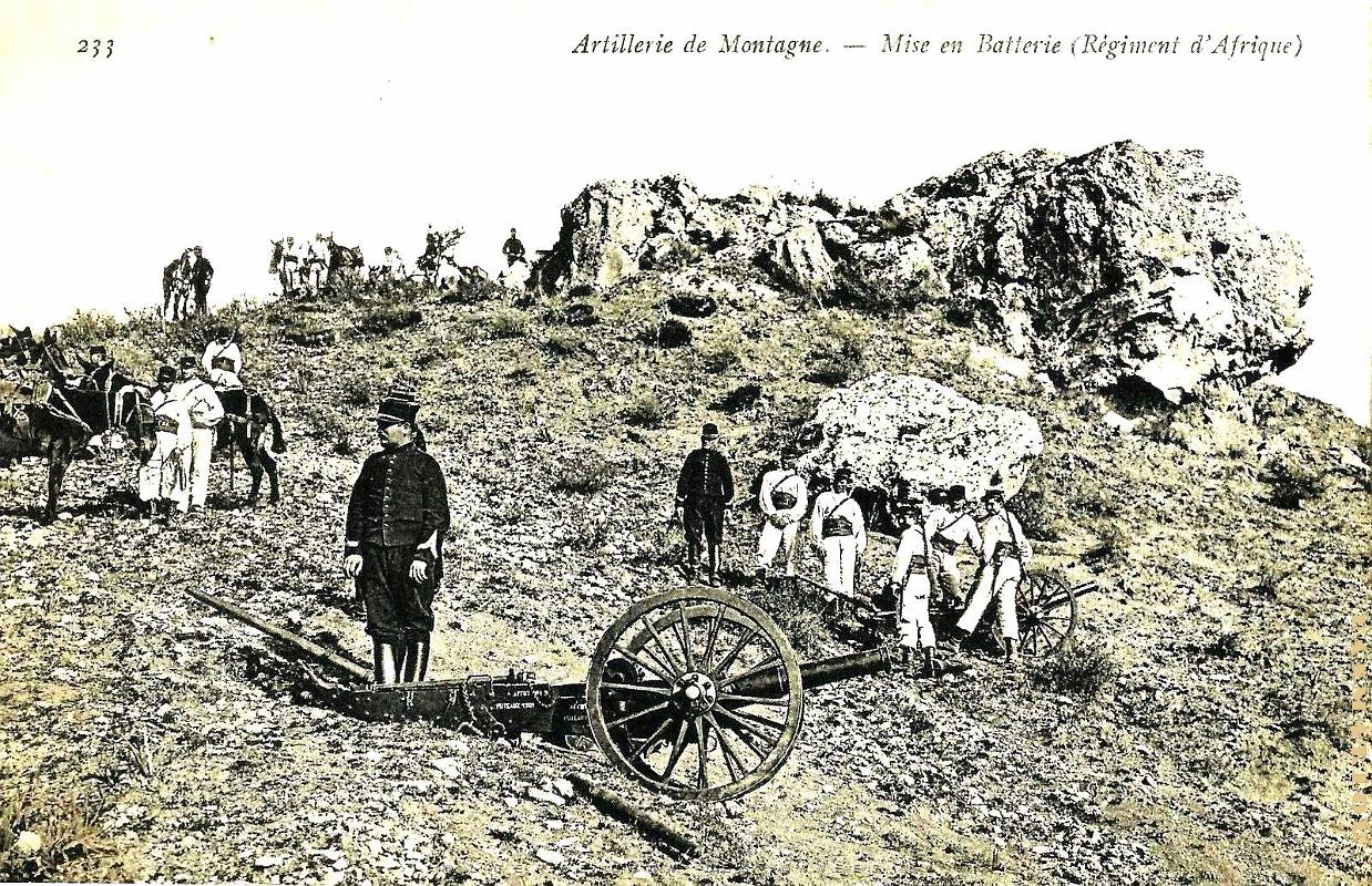 Algerie - Artillerie de Montagne - Mise en Batterie.jpg
